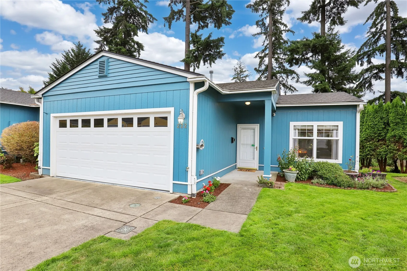 Property photo for 222 105th Street E, Tacoma photo 2