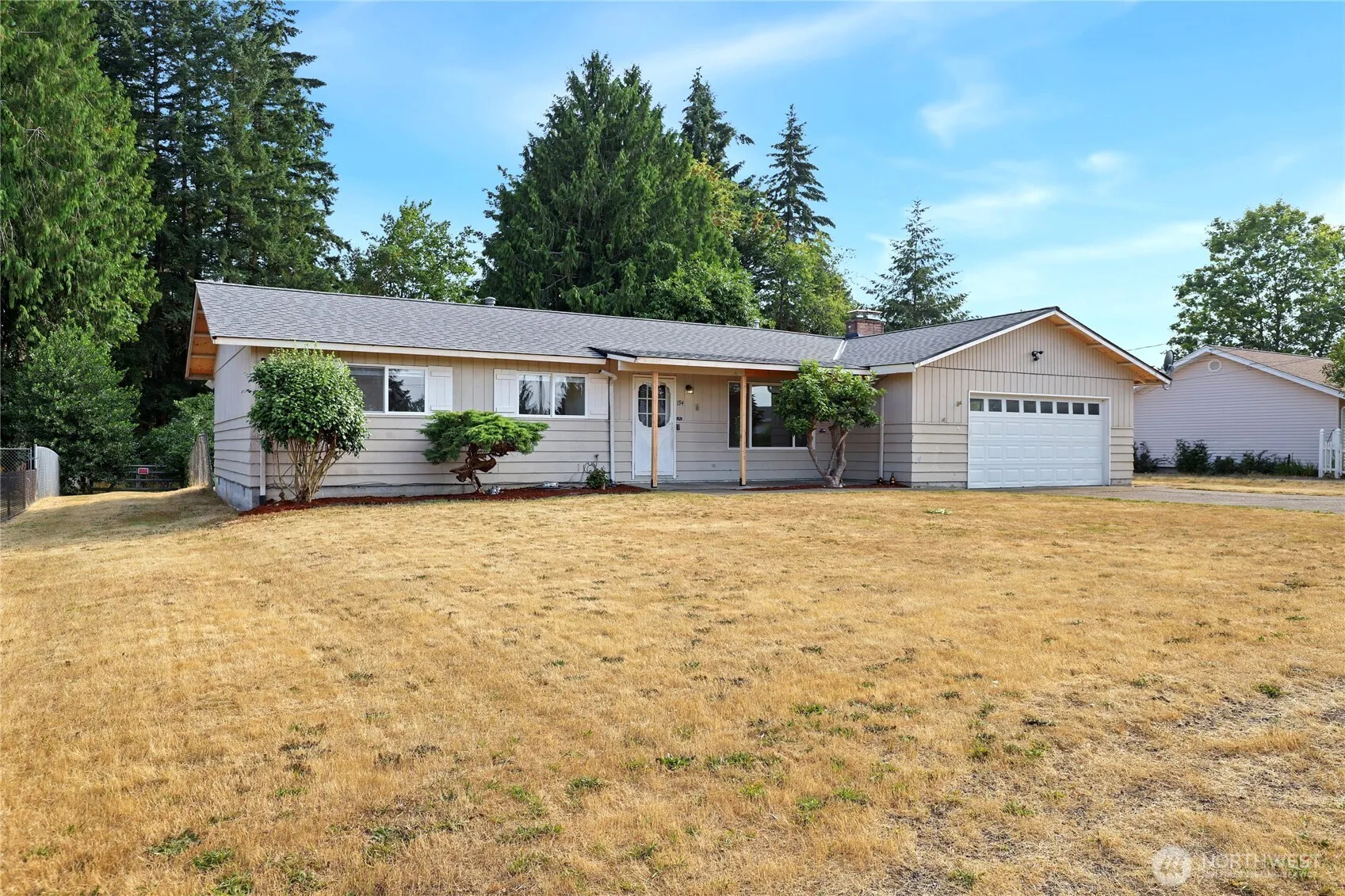 Property photo for 194 May Street W, Port Orchard photo 2