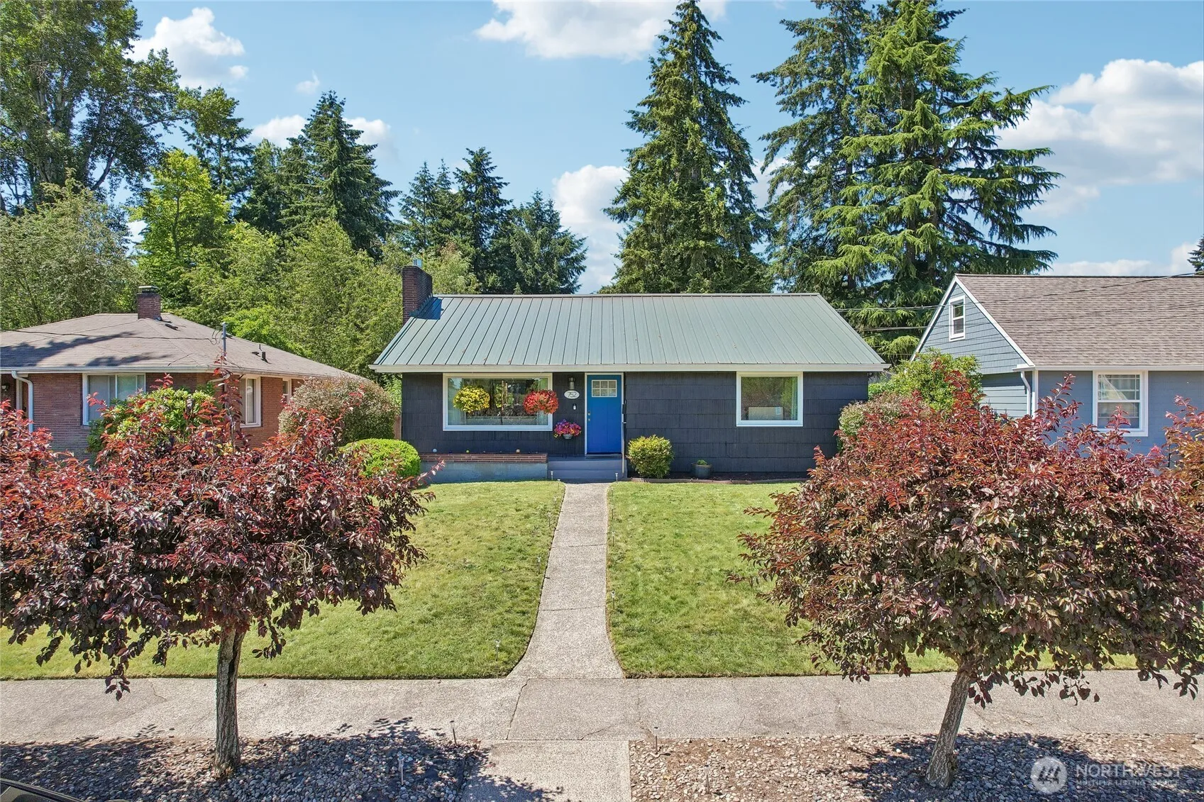 Property photo for 752 S Monroe Street, Tacoma photo 2