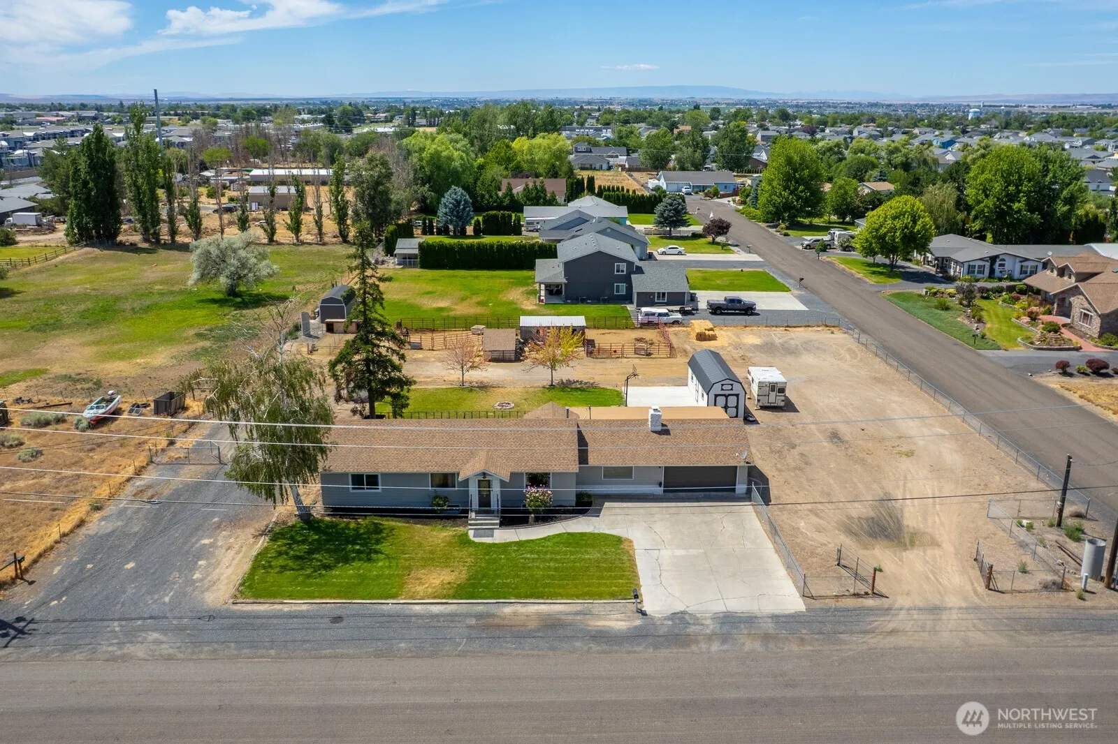 Property photo for 2096 Hamilton Road Ne, Moses Lake photo 2