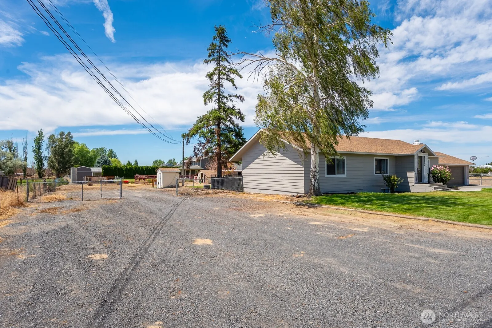 Property photo for 2096 Hamilton Road Ne, Moses Lake photo 4