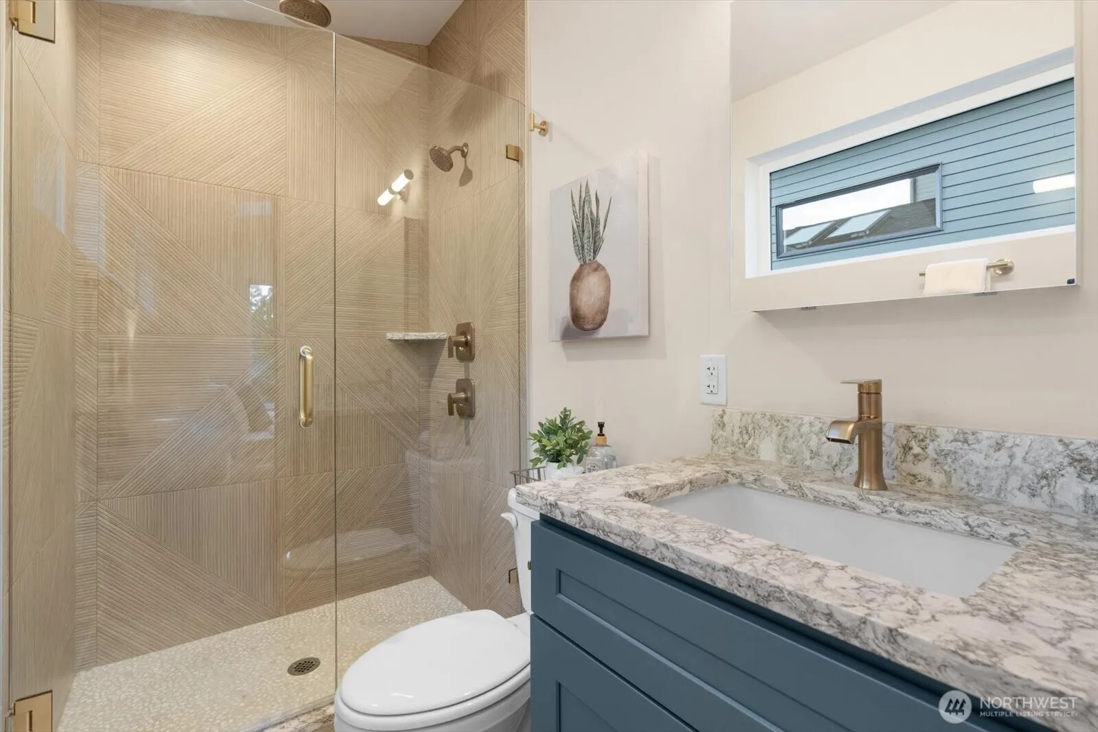 Property photo for 3704 Ne 137th Street, Seattle photo 5