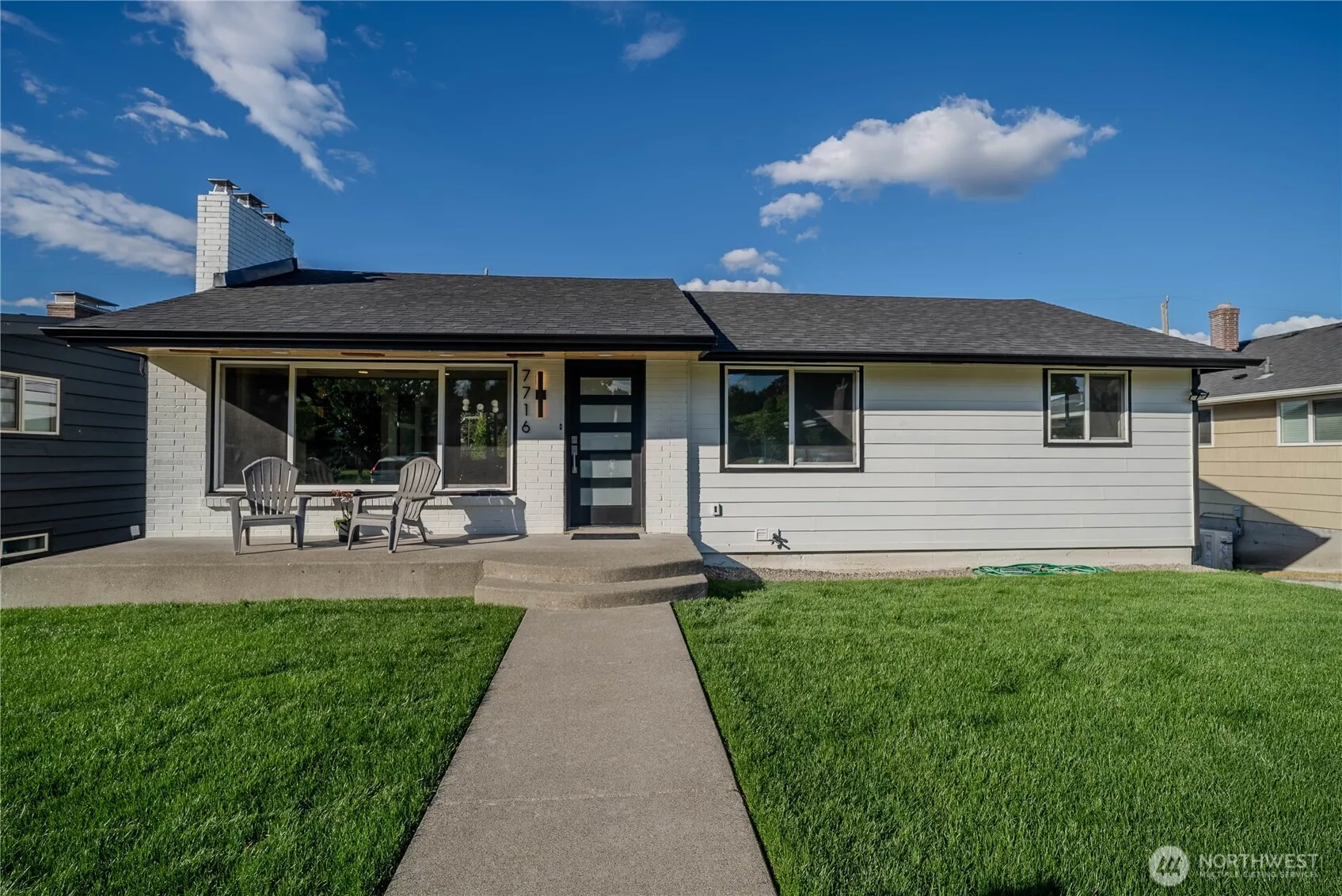 Property photo for 7716 S Mission Drive, Seattle photo 2