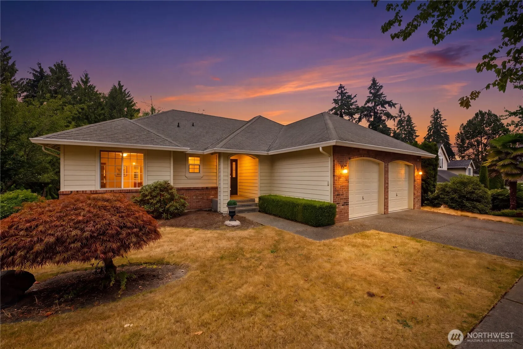 Property photo for 829 191st Street Sw, Lynnwood photo 2