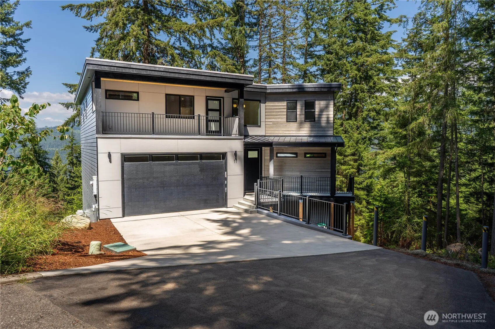 Property photo for 11 Oval Court, Bellingham
