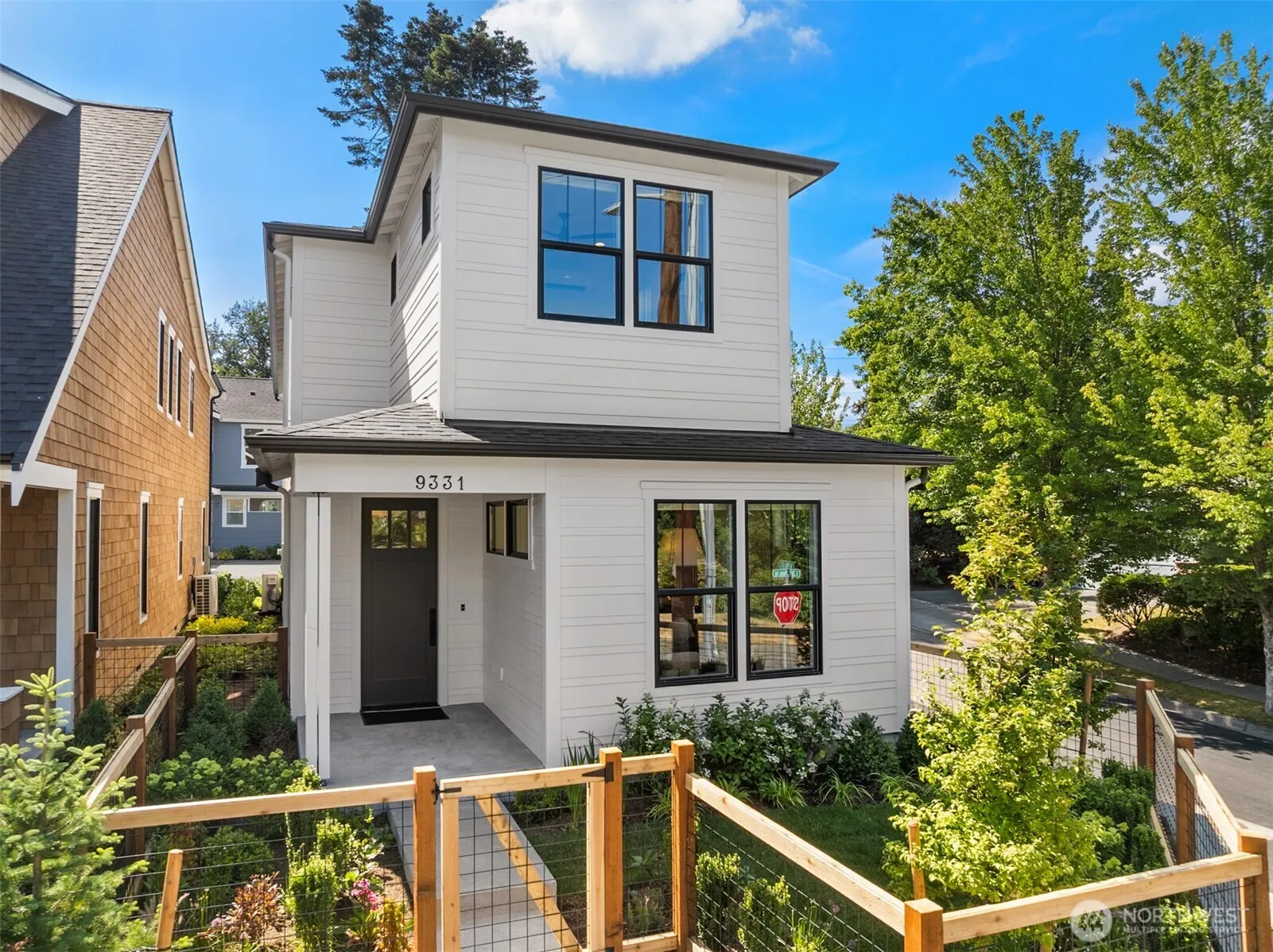 Property photo for 9331 126th Avenue Ne, Kirkland photo 3