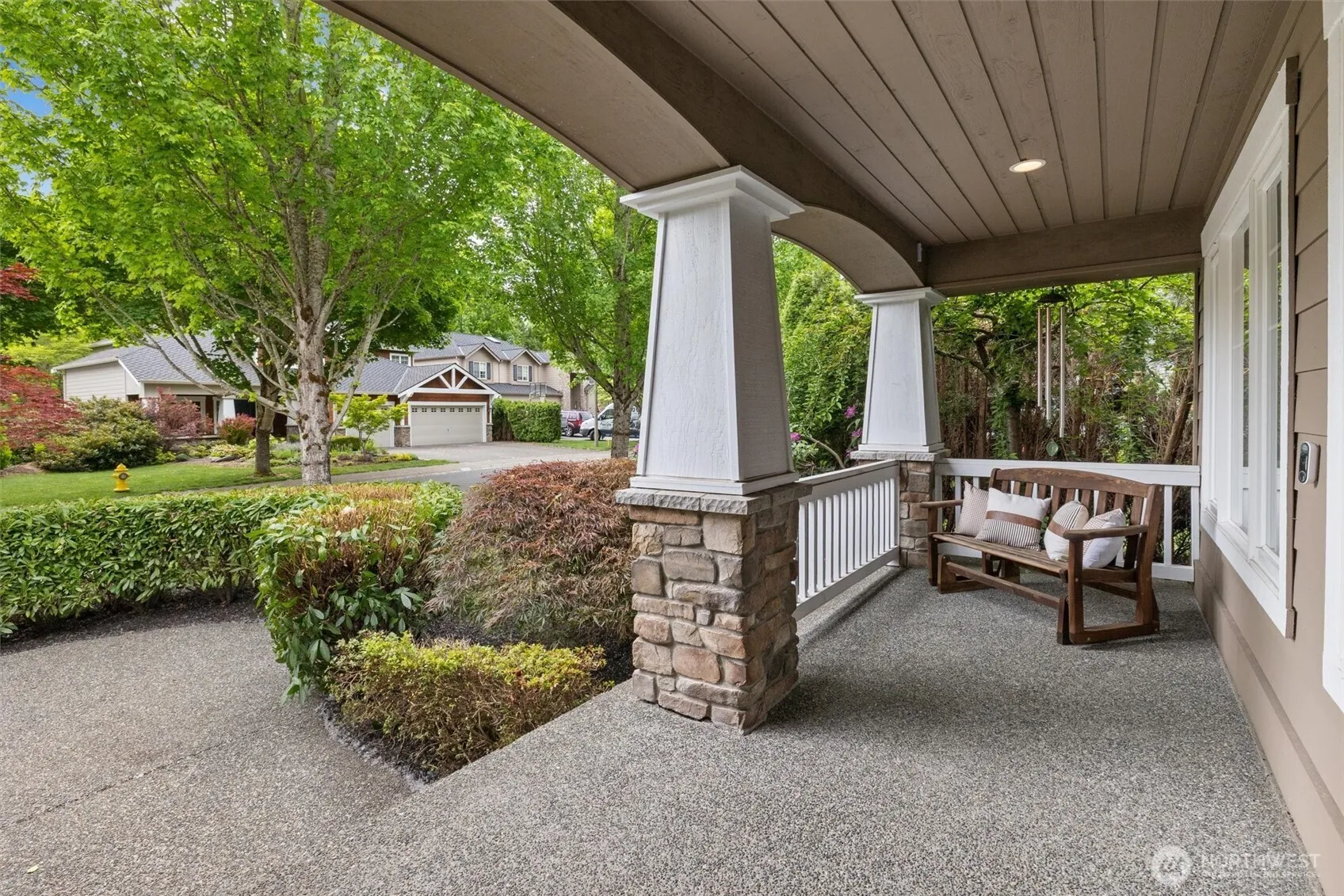 Property photo for 1021 271st Avenue Se, Sammamish photo 4