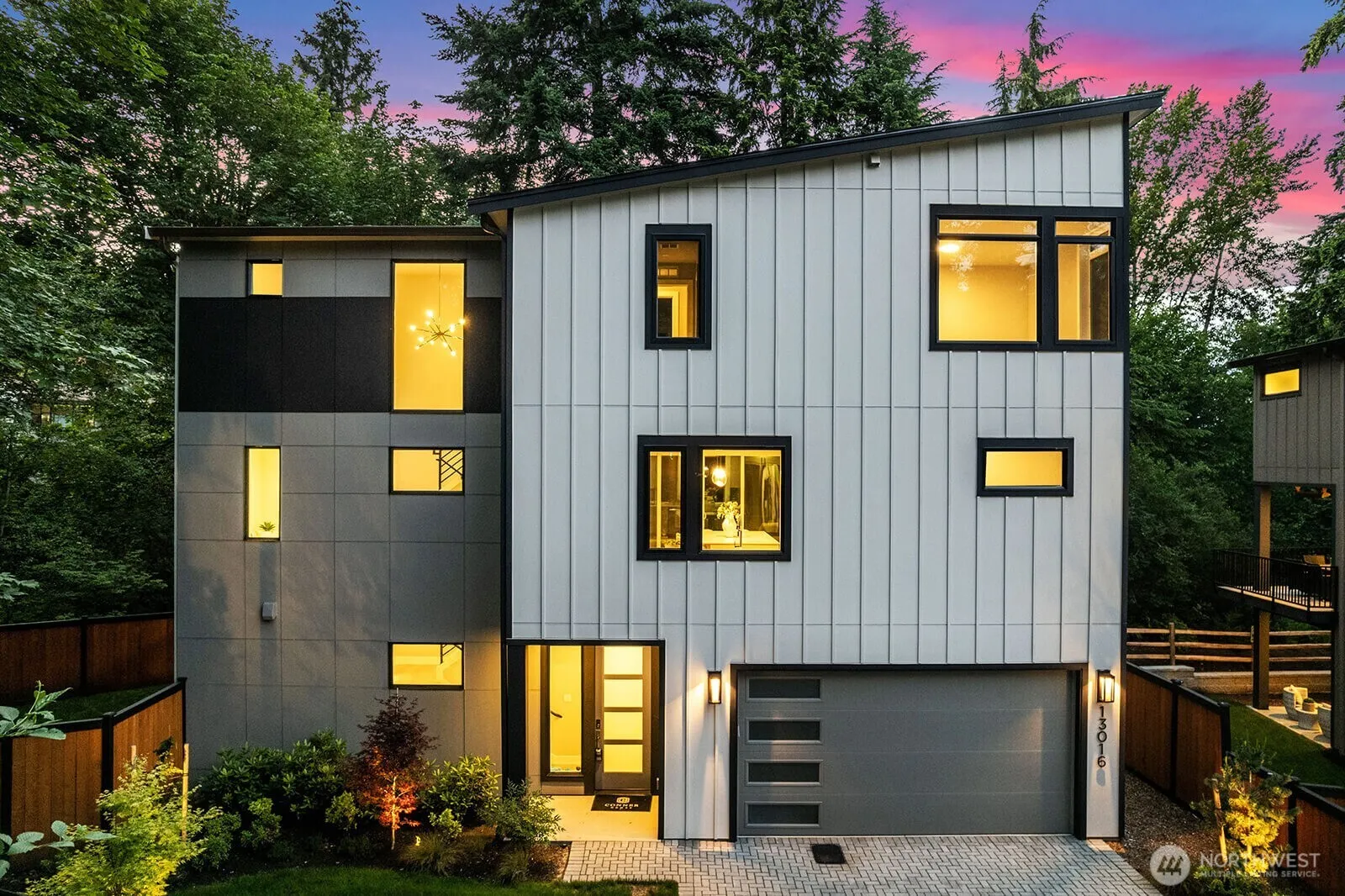 Property photo for 13016 Se 19th Court, Bellevue