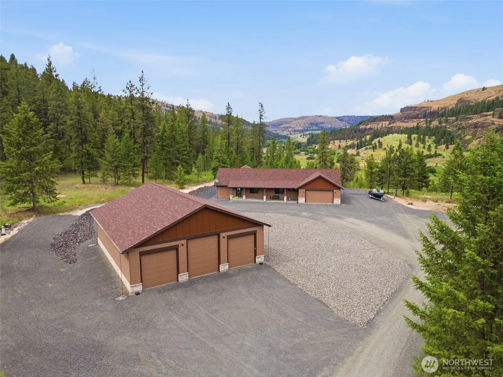 Property photo for 34947 Sharptail Lane, Davenport