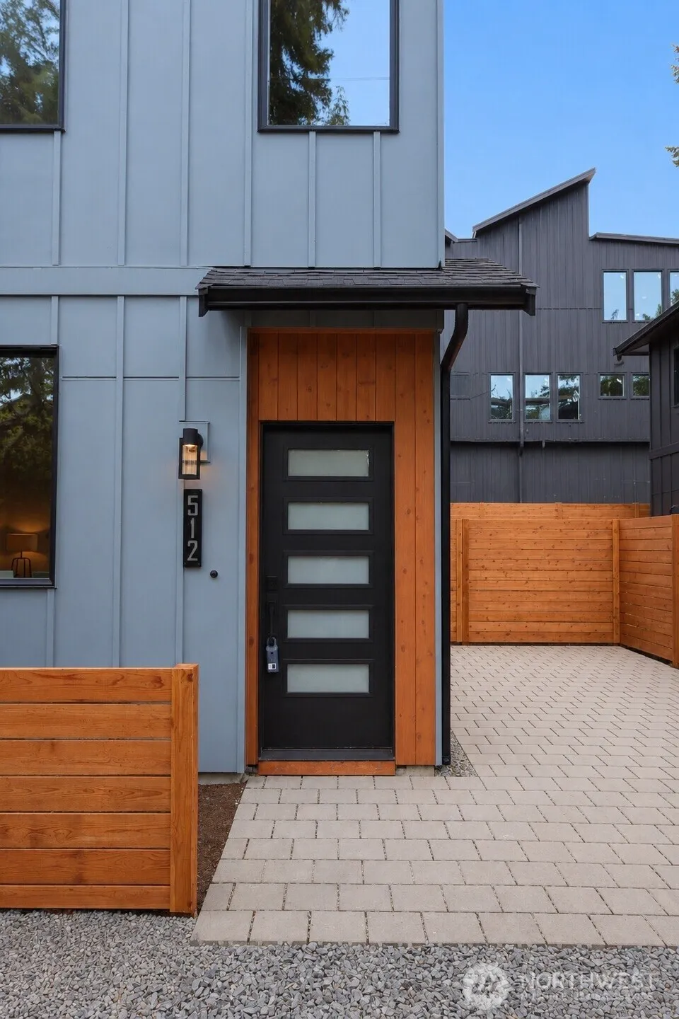 Property photo for 512 N 92nd Street, Seattle photo 4