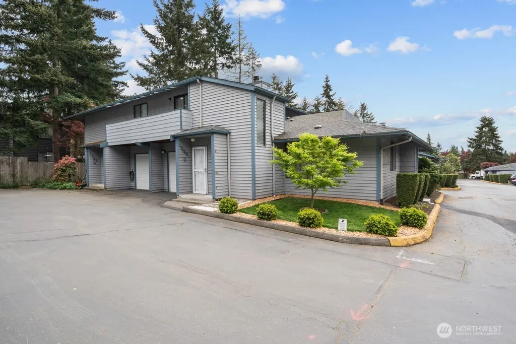 Property photo for 1826 S 330th #d, Federal Way