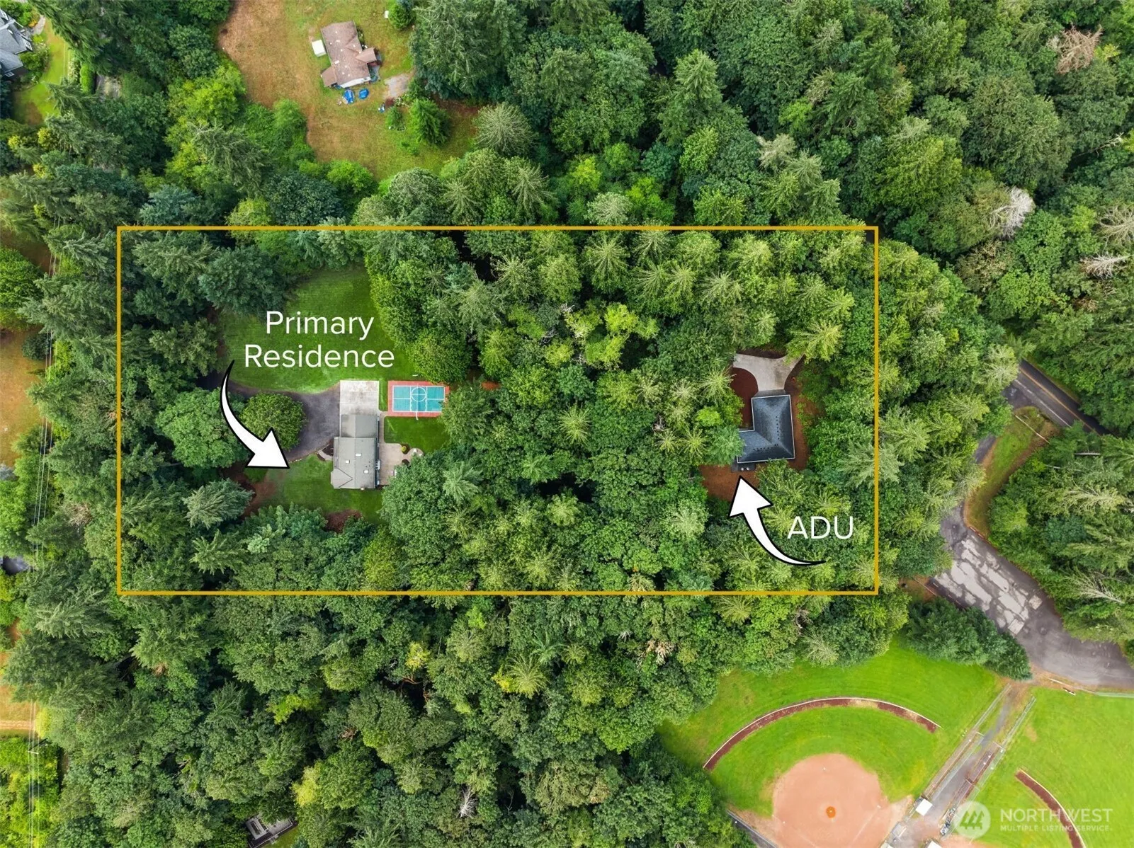 Property photo for 9067 Hidden Cove Road Ne, Bainbridge Island photo 2