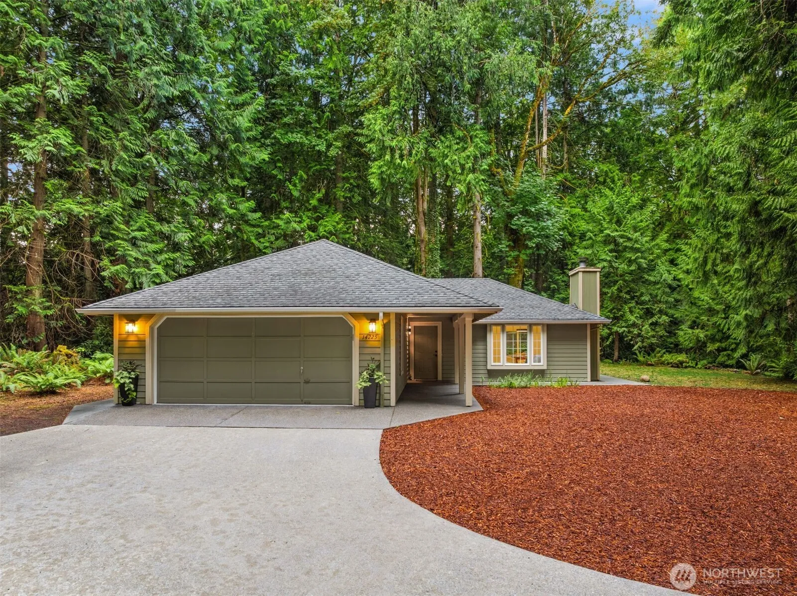 Property photo for 9067 Hidden Cove Road Ne, Bainbridge Island photo 4