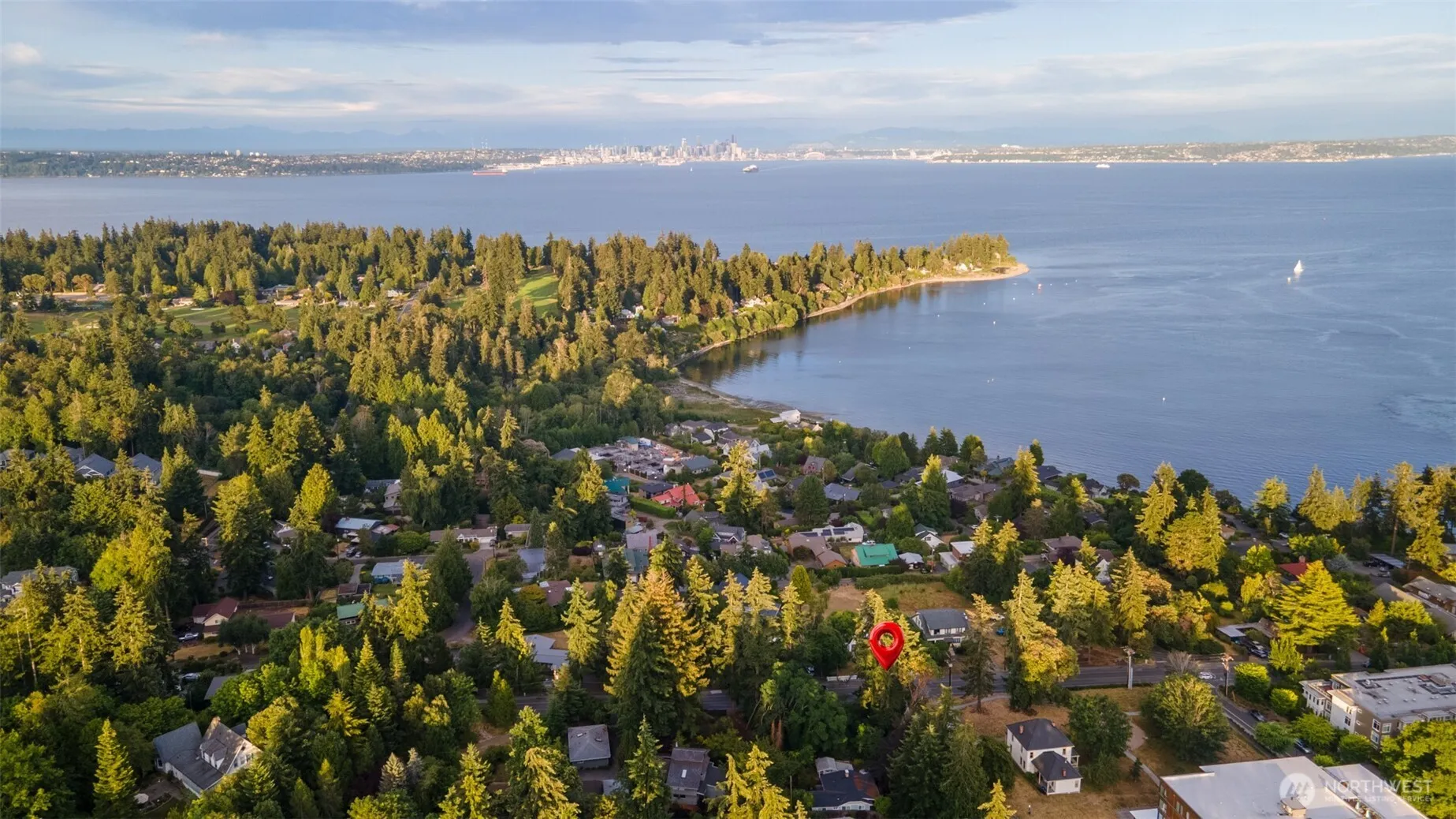 Property photo for 868 Gilmore Way Ne, Bainbridge Island photo 3
