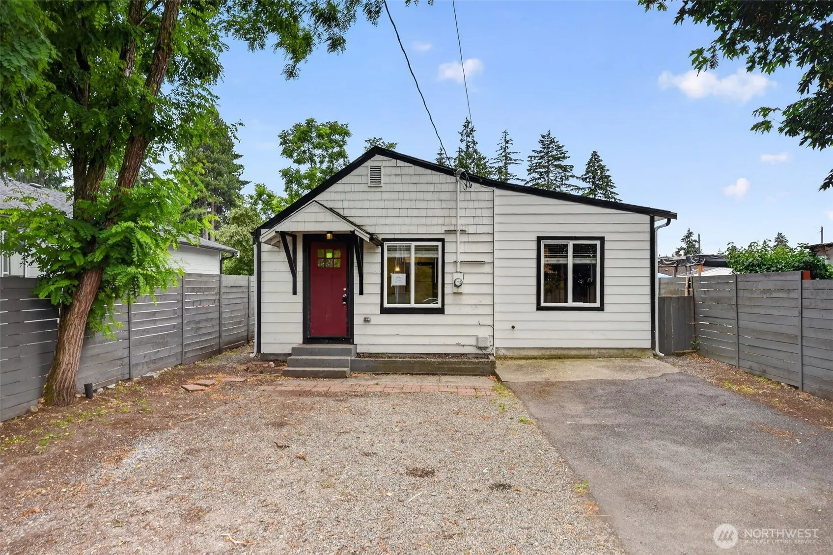 Property photo for 512 133rd Street S, Tacoma photo 2