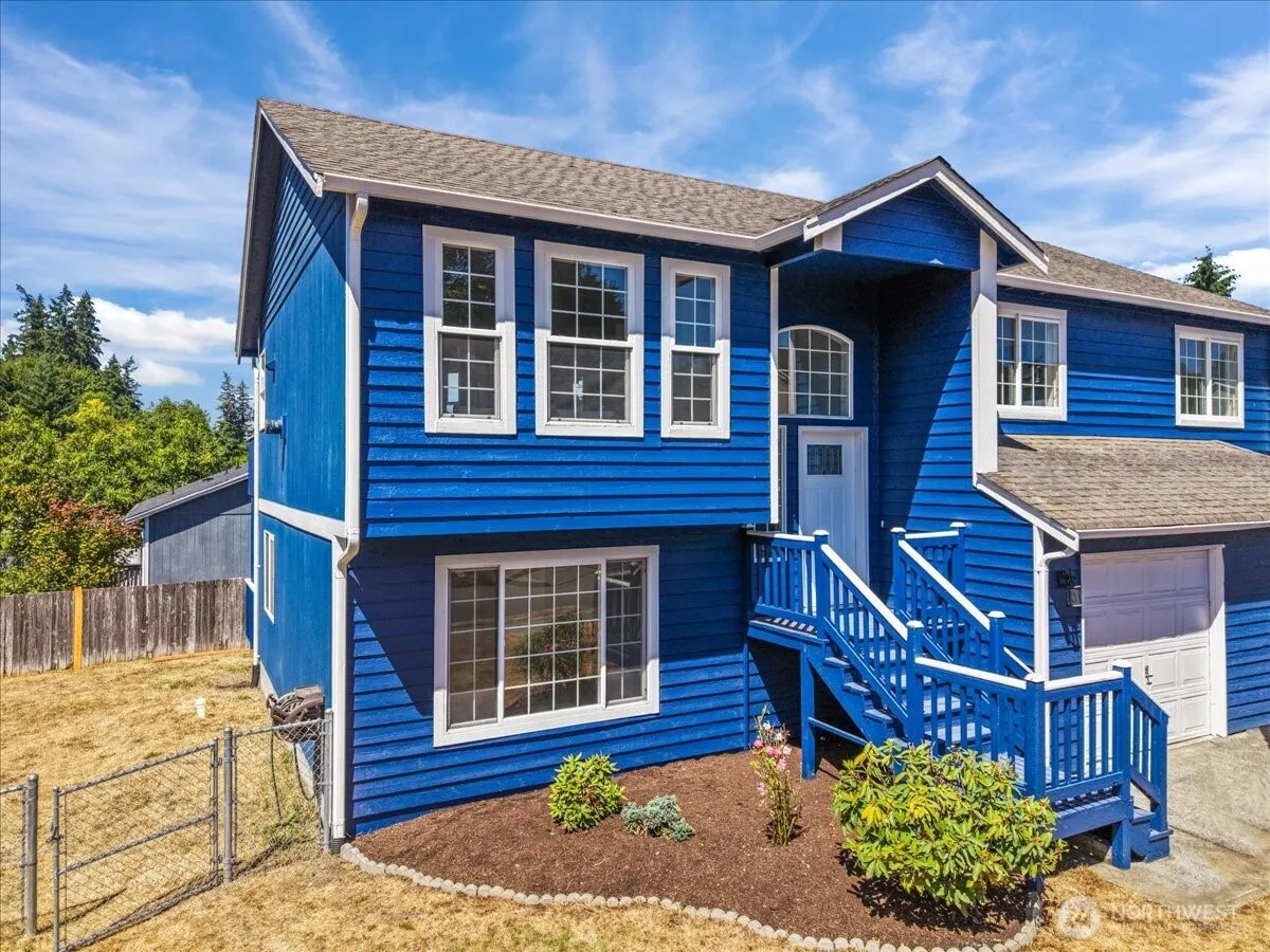 Property photo for 2956 Lowren Loop, Port Orchard photo 2
