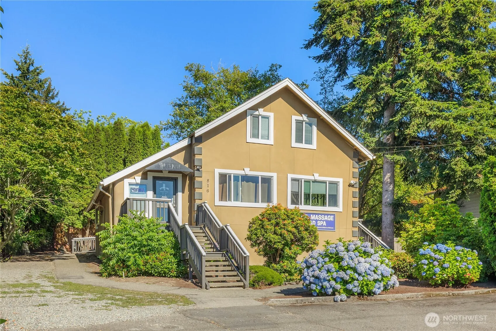 Property photo for 816 6th Street S, Kirkland photo 2