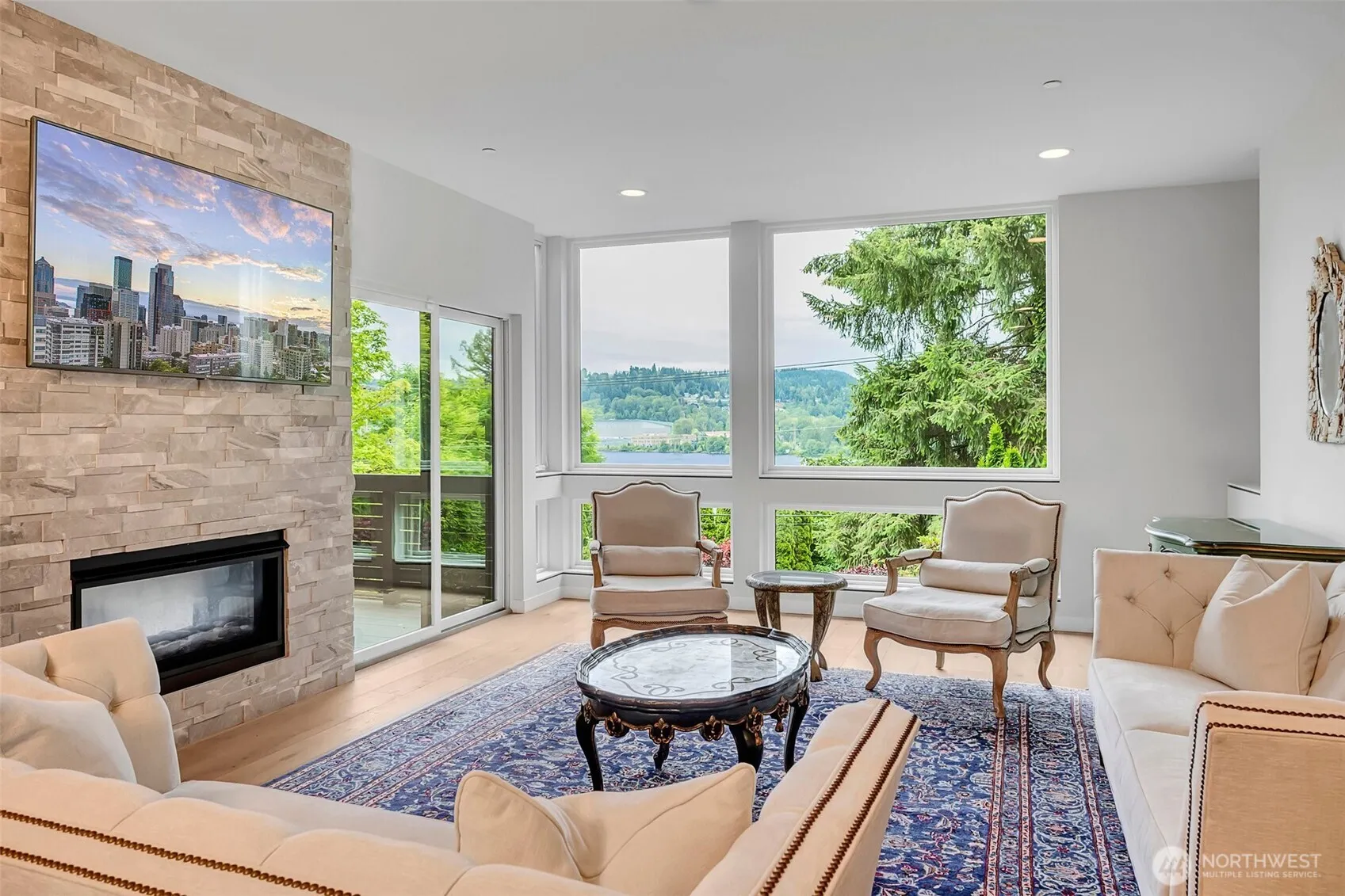 Property photo for 7429 E Mercer Way, Mercer Island photo 4