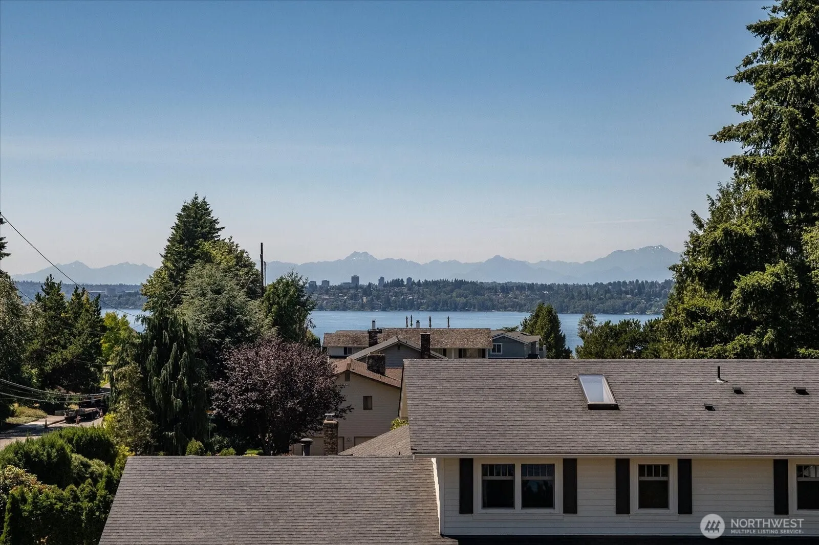 Property photo for 10602 Ne 60th Street, Kirkland