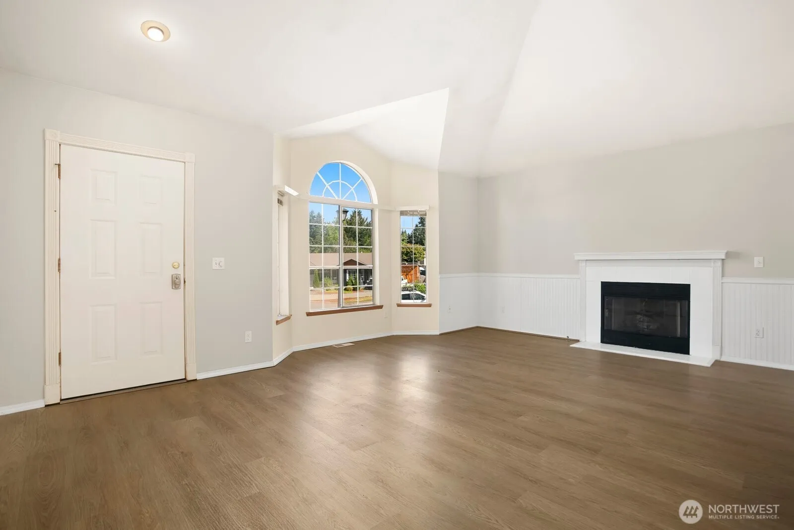 Property photo for 21911 Se 239th Street, Maple Valley photo 3