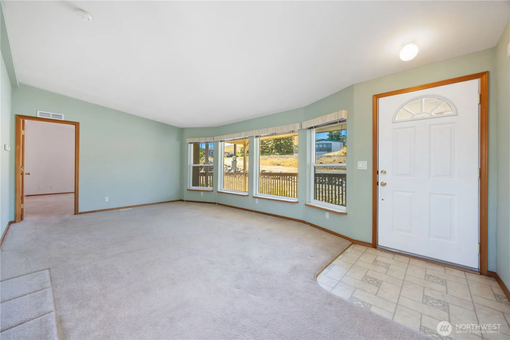 Property photo for 2251 Columbia Boulevard, Bridgeport photo 5