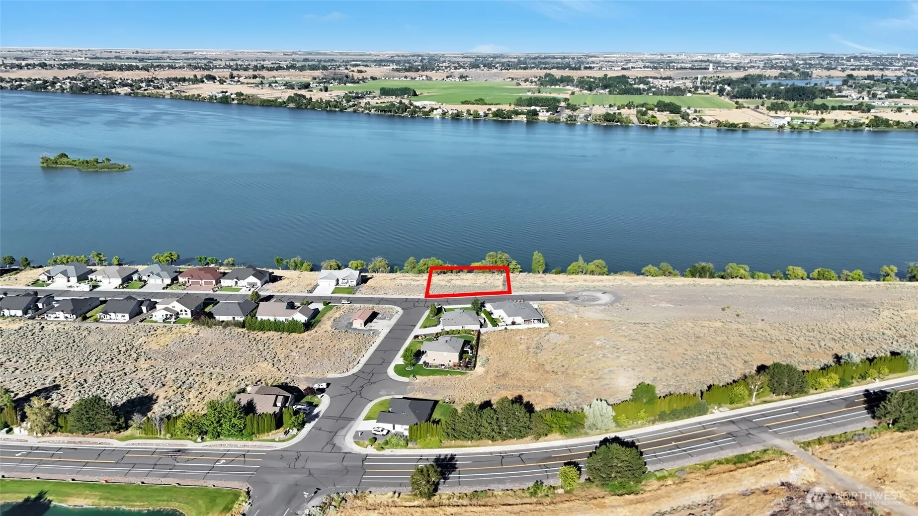 Property photo for 3973 Edwards Road Ne, Moses Lake photo 5