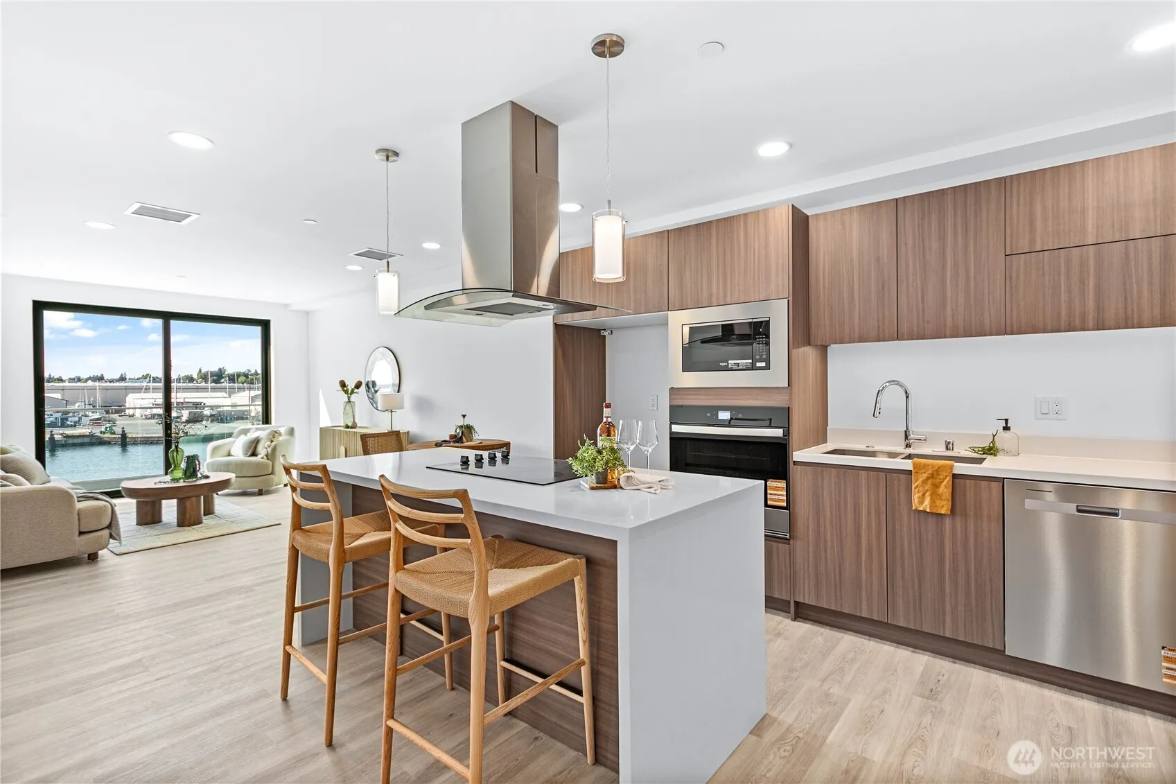 Property photo for 1019 Granary Avenue #402, Bellingham photo 4