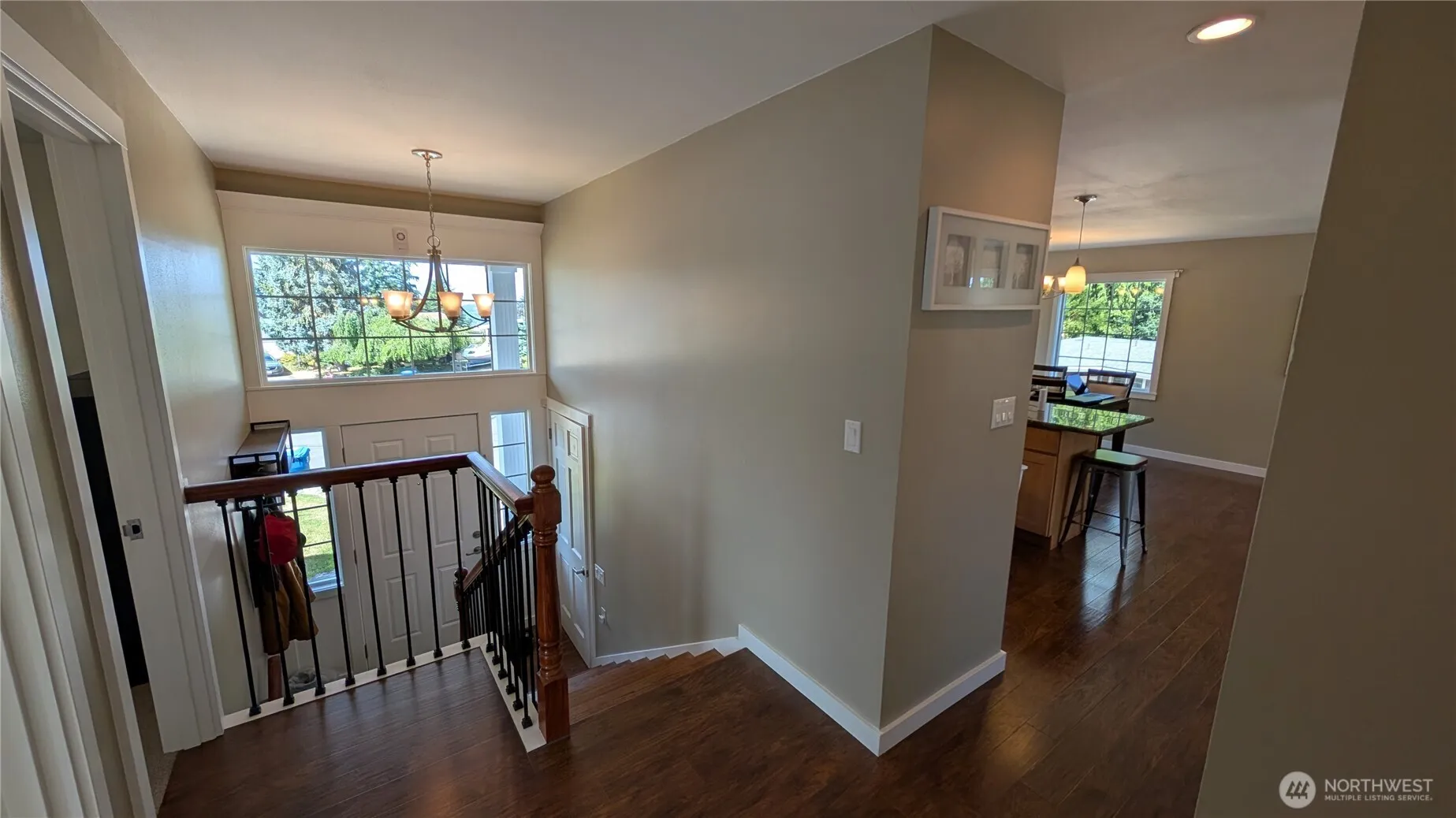 Property photo for 21020 98th Avenue S, Kent photo 2