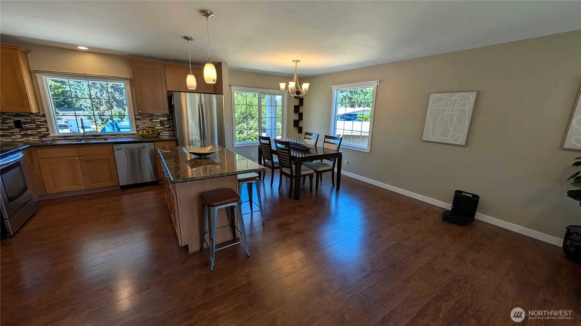 Property photo for 21020 98th Avenue S, Kent photo 4