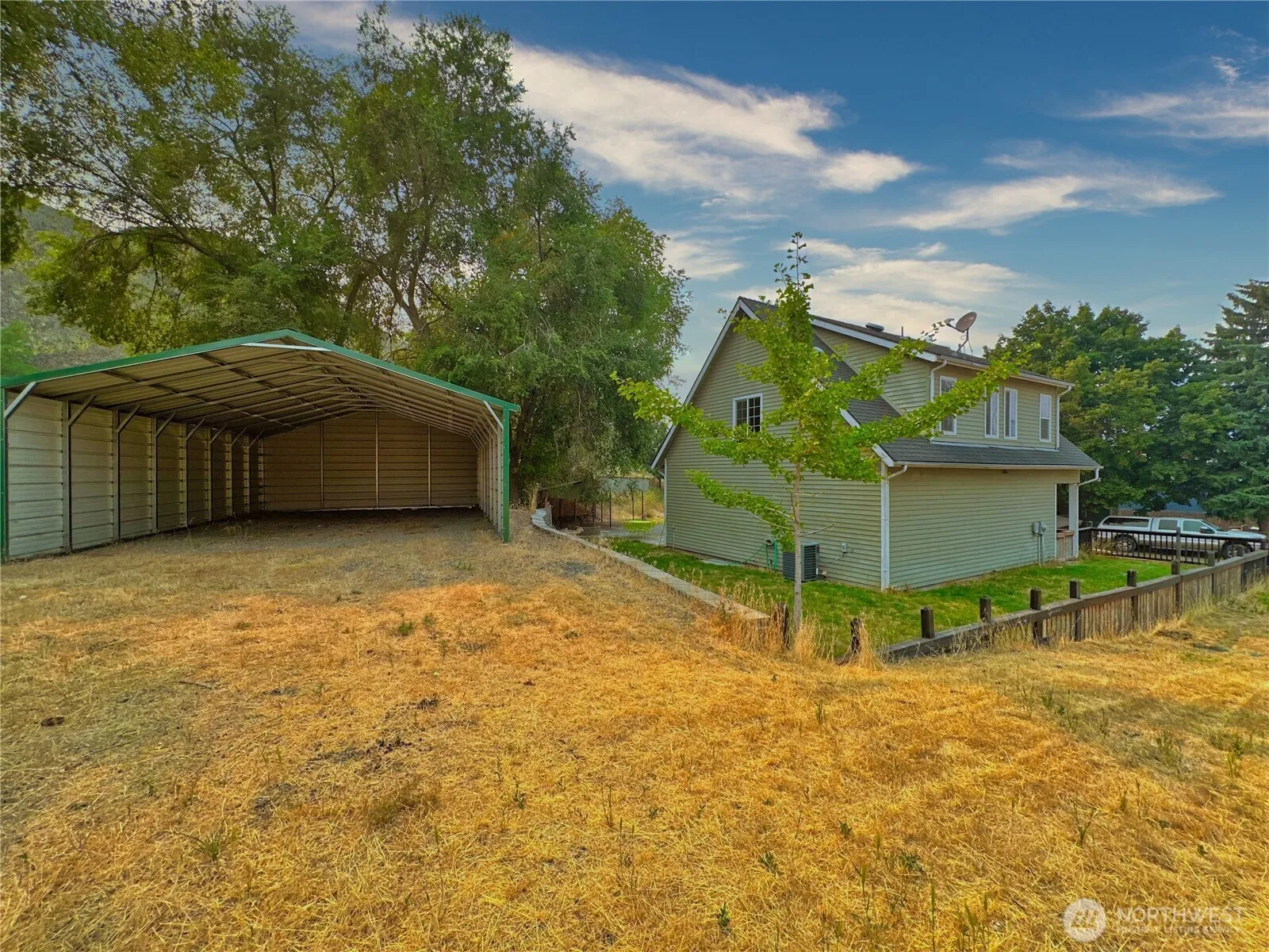 Property photo for 400 Partello Park, Grand Coulee photo 3