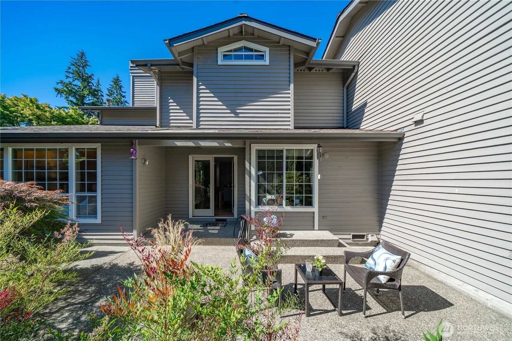 Property photo for 6640 114th Avenue Se, Bellevue photo 2