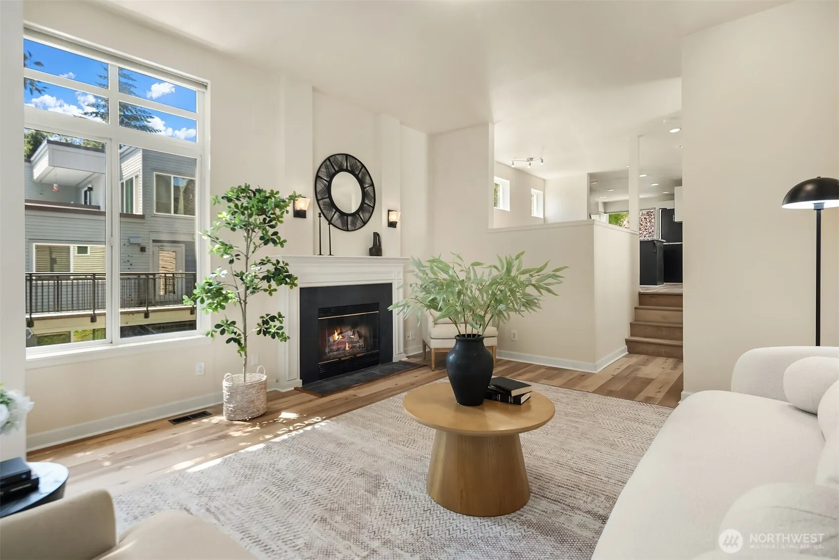 Property photo for 314 25th Avenue E, Seattle photo 5