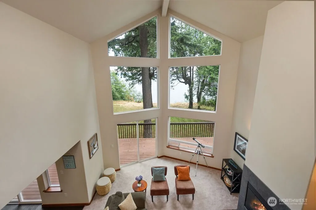 Property photo for 8 W Gedney Way, Hat Island photo 3