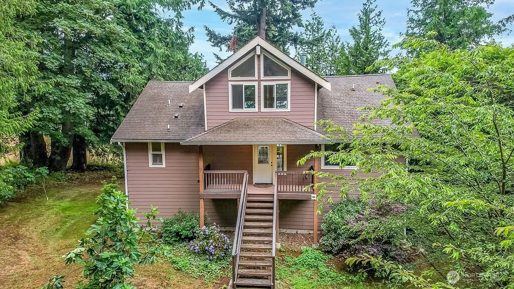 Property photo for 8 W Gedney Way, Hat Island photo 2