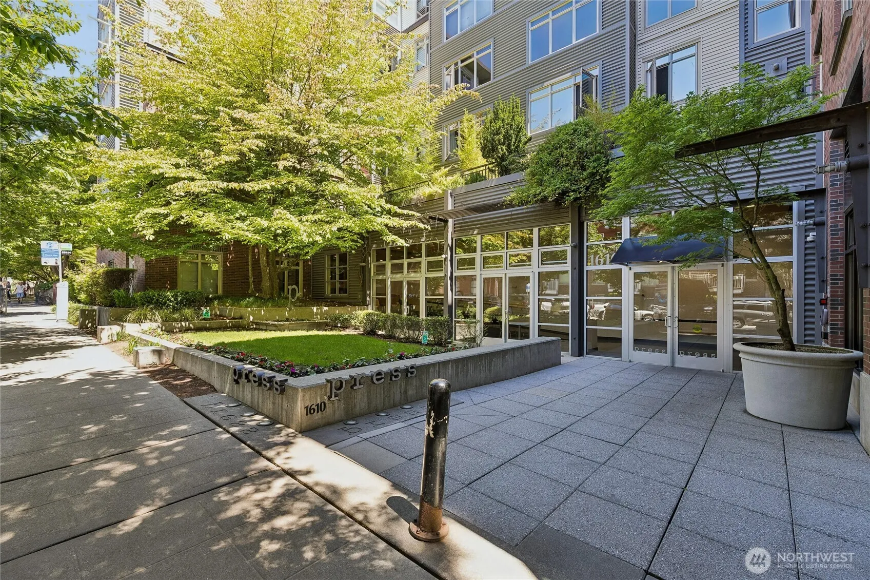 Property photo for 1620 Belmont Ave #125, Seattle photo 2