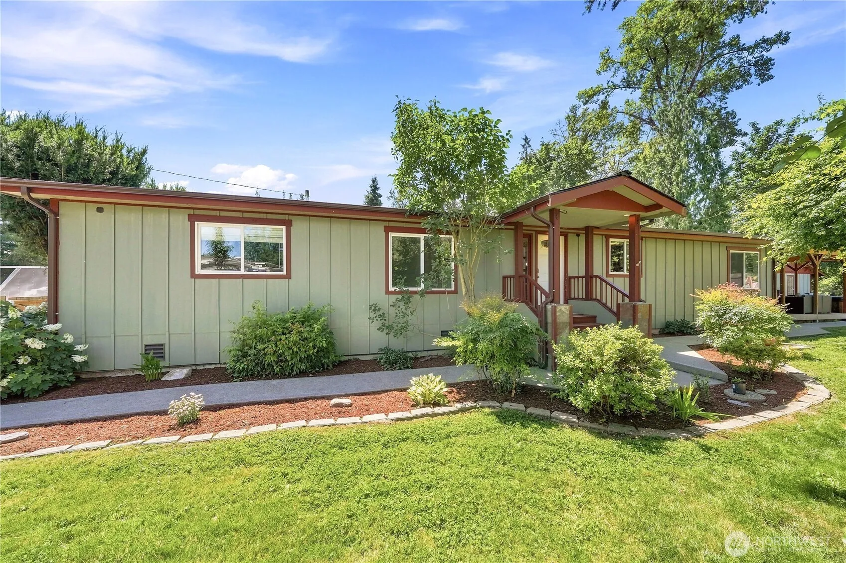 Property photo for 516 Beach Drive, Snohomish
