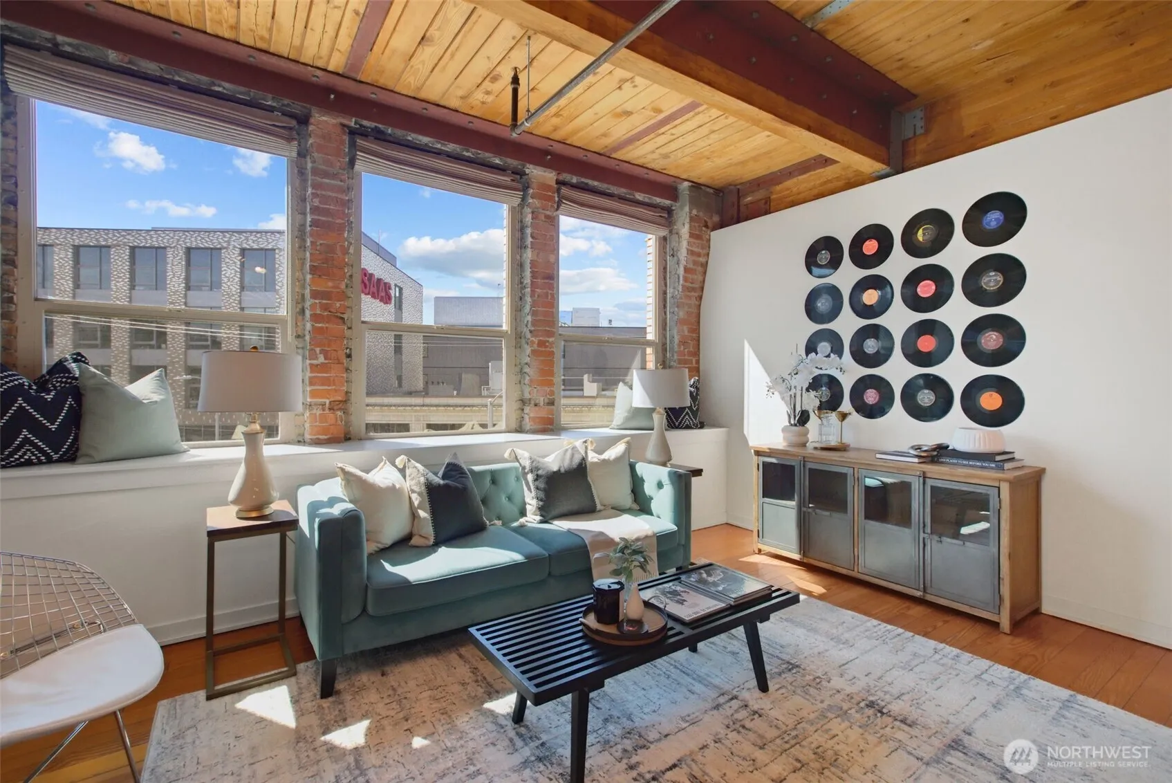 Property photo for 1408 12th Avenue #310, Seattle photo 3
