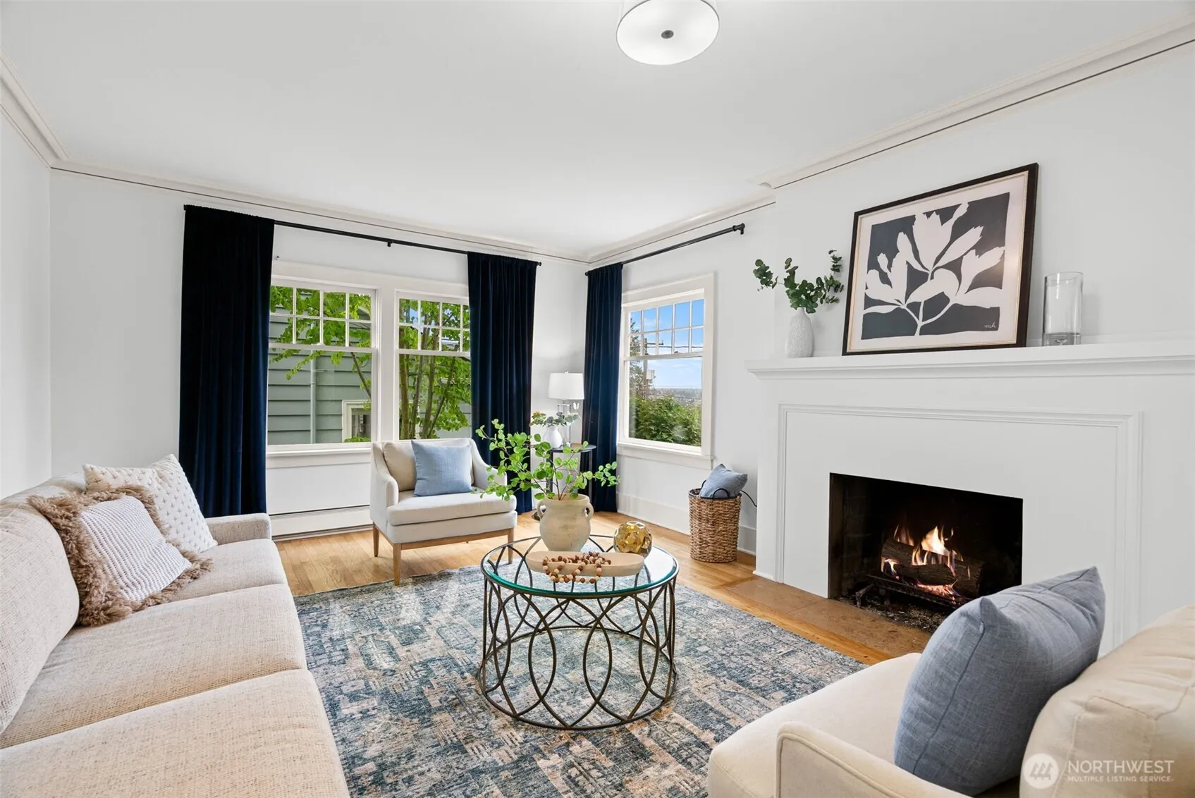 Property photo for 114 Queen Anne Drive, Seattle photo 3