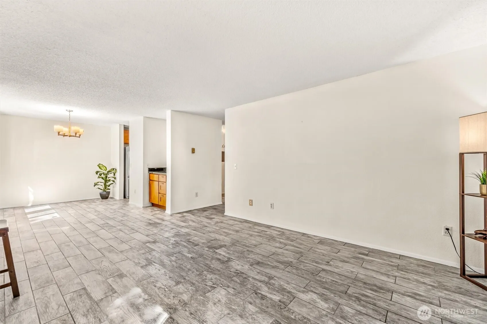 Property photo for 5912 California Avenue Sw #102, Seattle photo 4