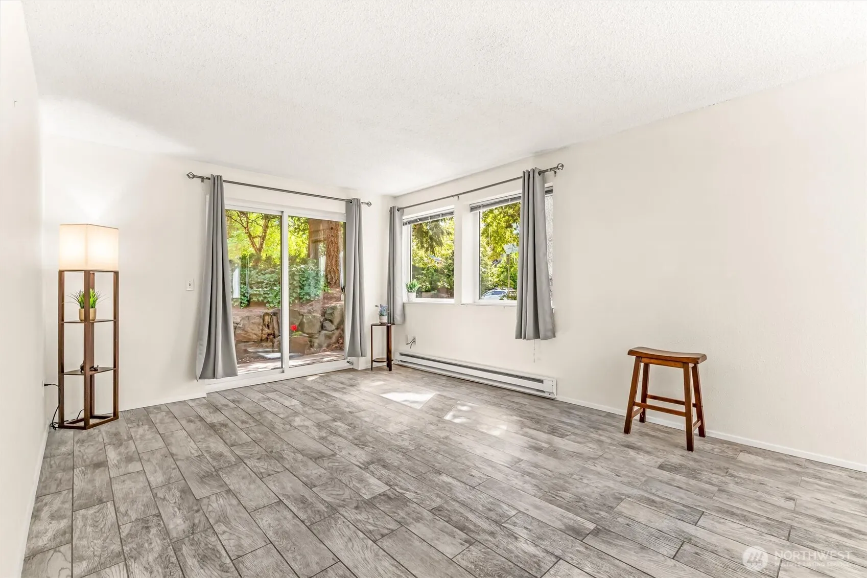Property photo for 5912 California Avenue Sw #102, Seattle