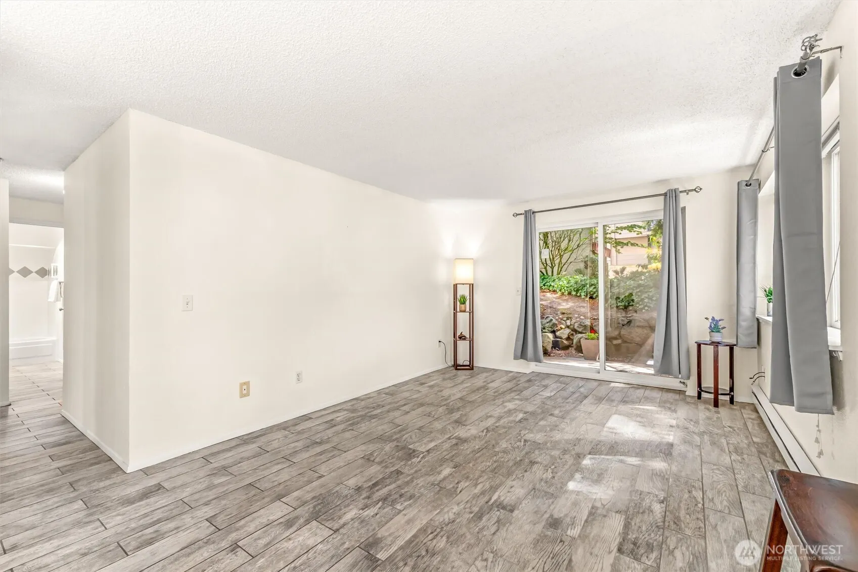 Property photo for 5912 California Avenue Sw #102, Seattle