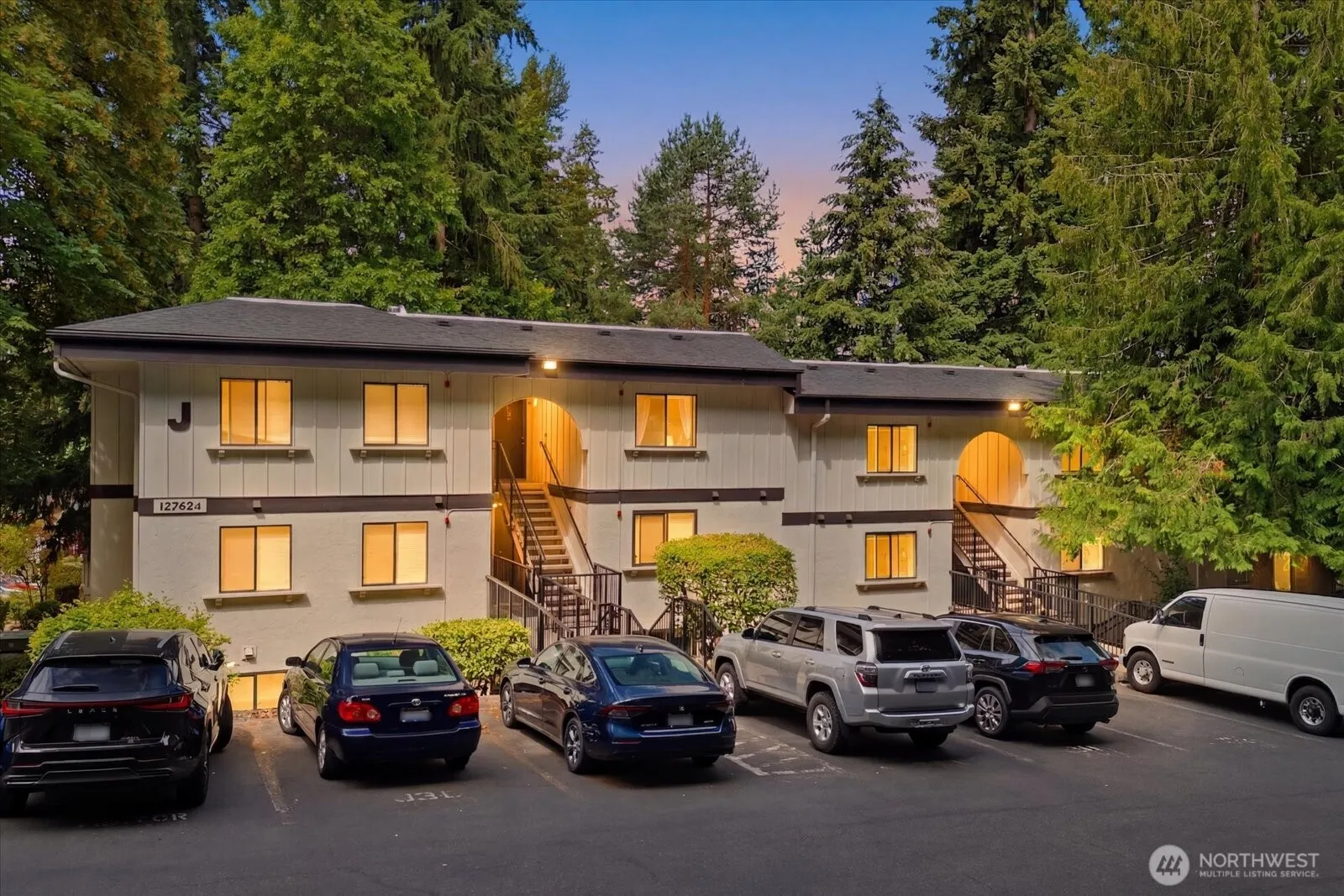Property photo for 12742 Ne 116th Lane #j23, Kirkland photo 2