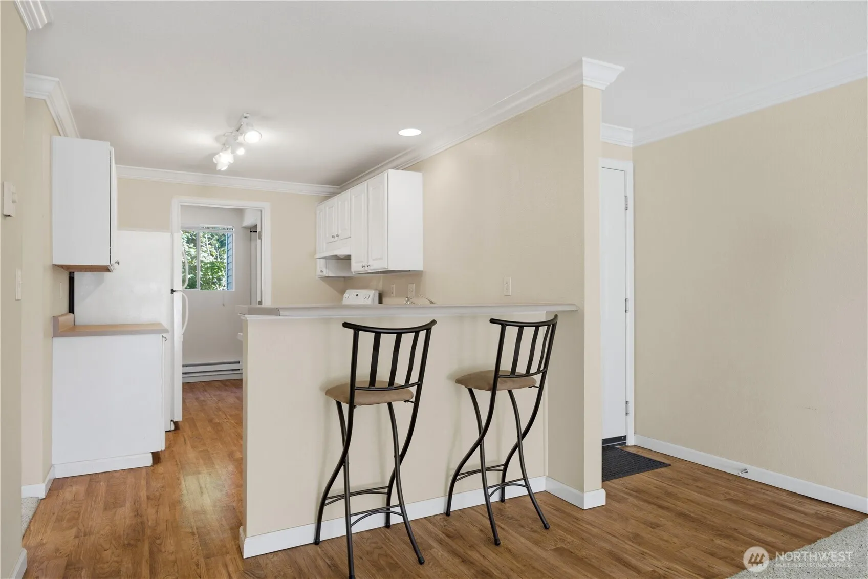 Property photo for 1003 156th Avenue Ne #308, Bellevue photo 3
