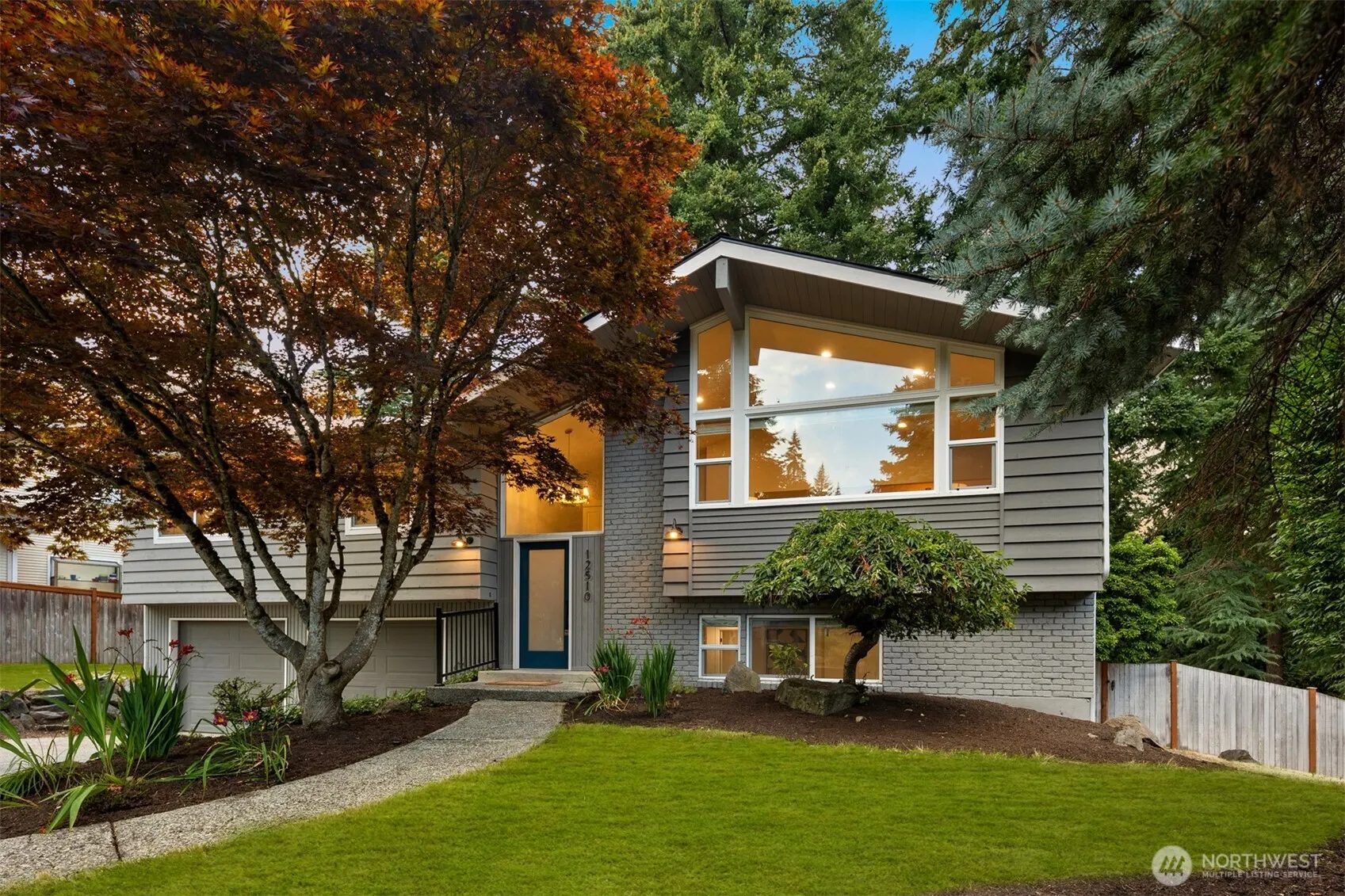 Property photo for 12510 Se 48th Place, Bellevue