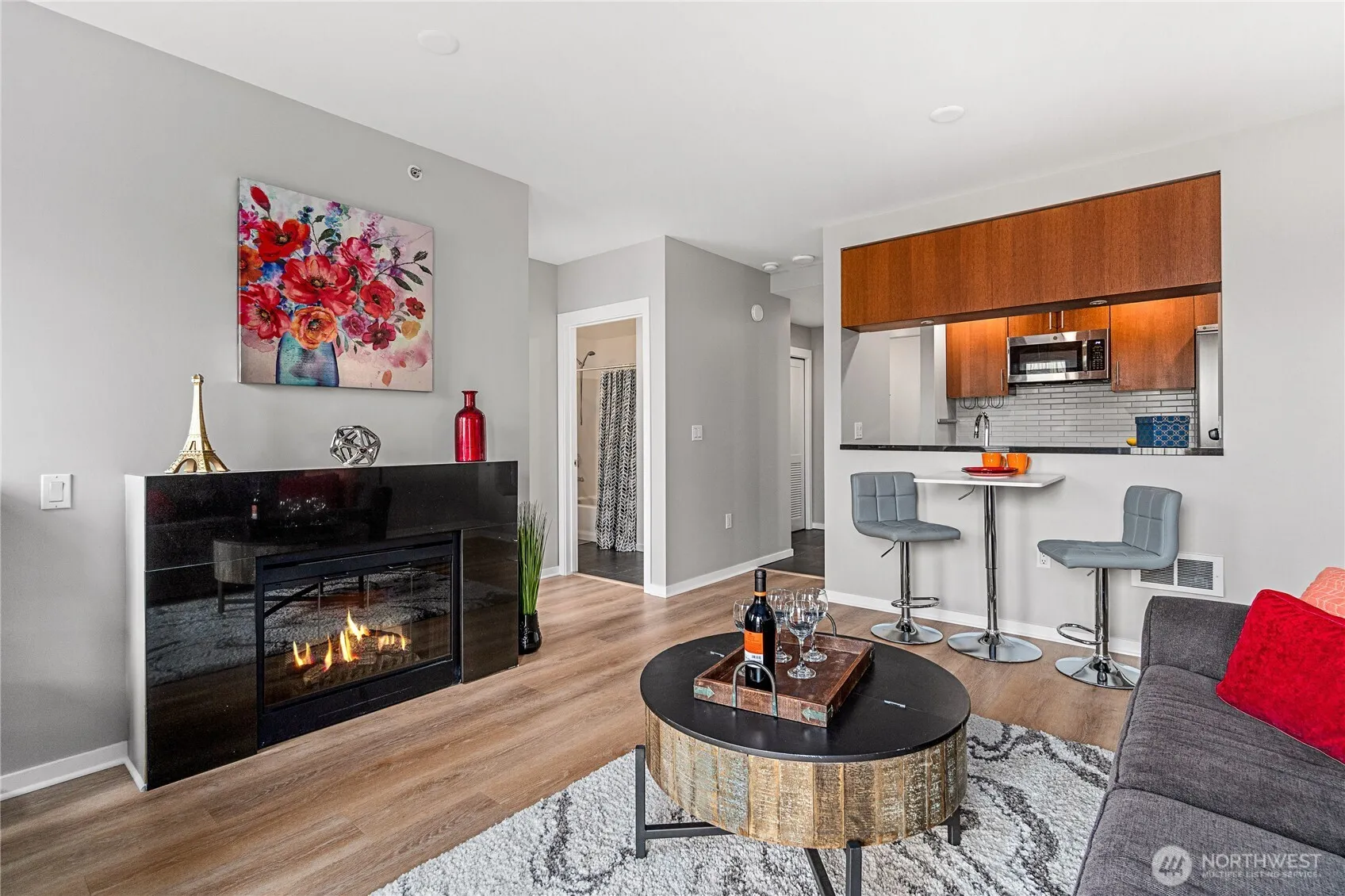 Property photo for 2721 1st Avenue #809, Seattle photo 4