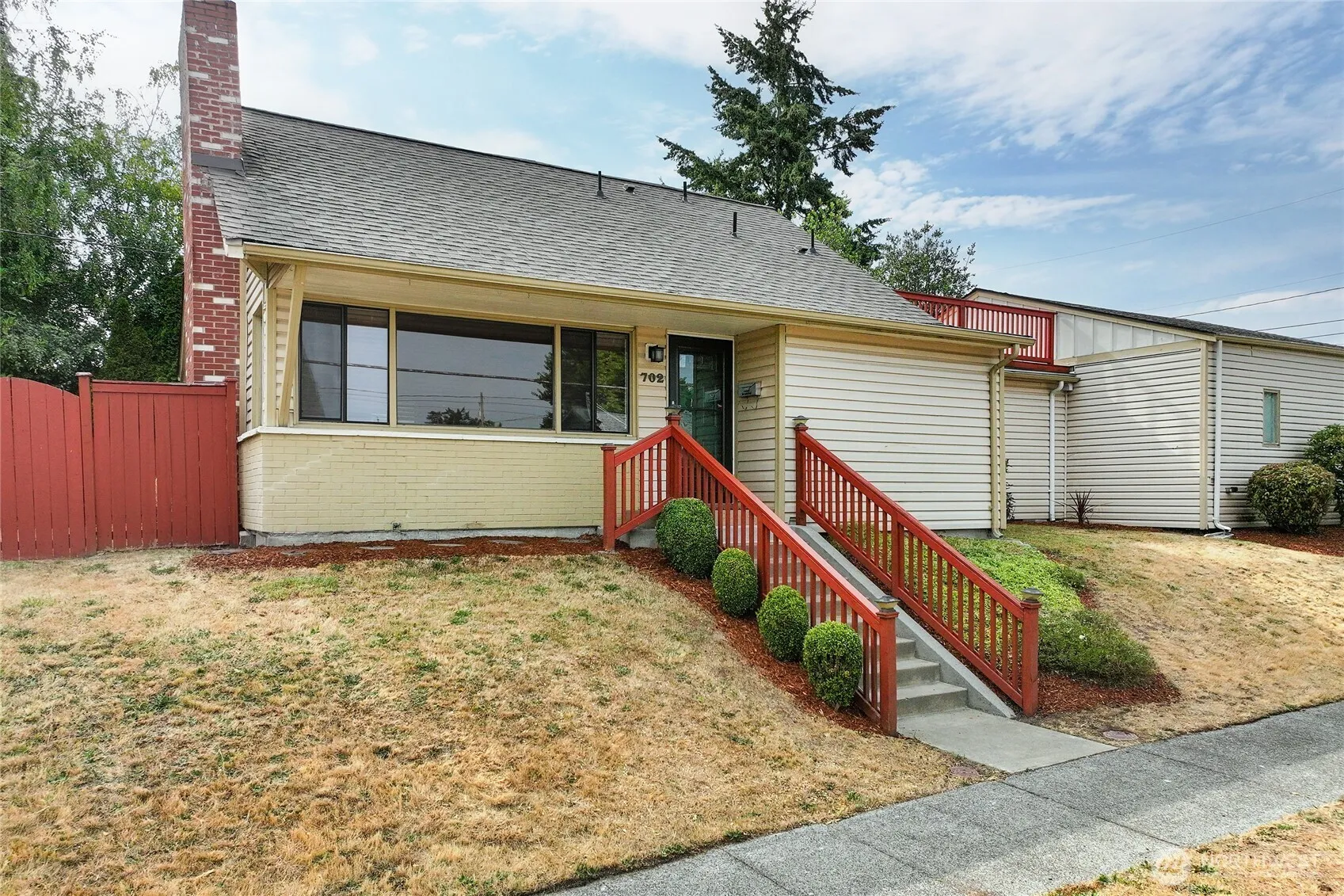 Property photo for 702 N Mullen Street, Tacoma photo 2