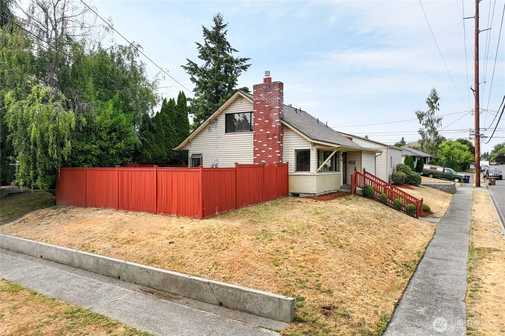 Property photo for 702 N Mullen Street, Tacoma photo 3