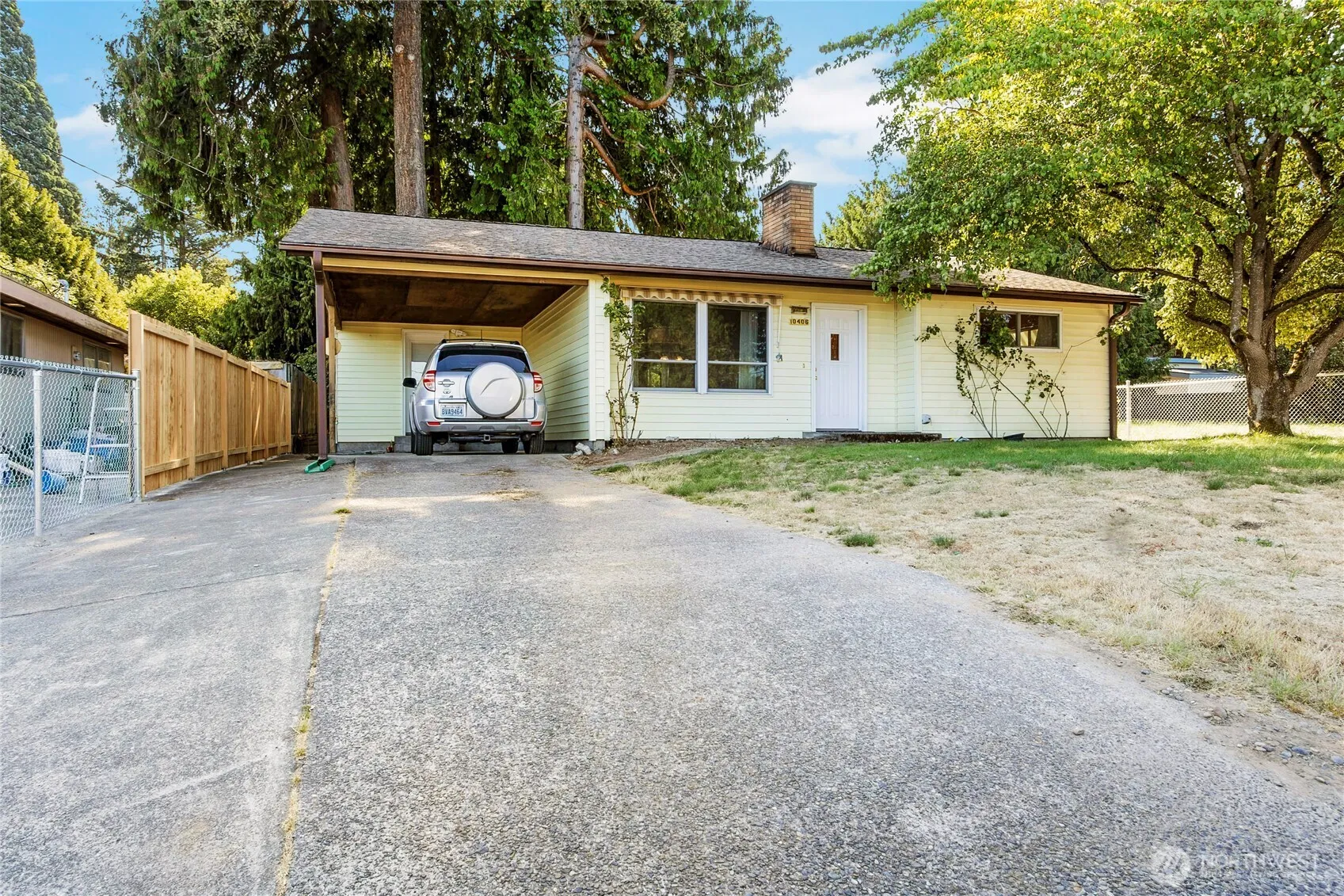 Property photo for 10406 55th Avenue S, Seattle photo 4