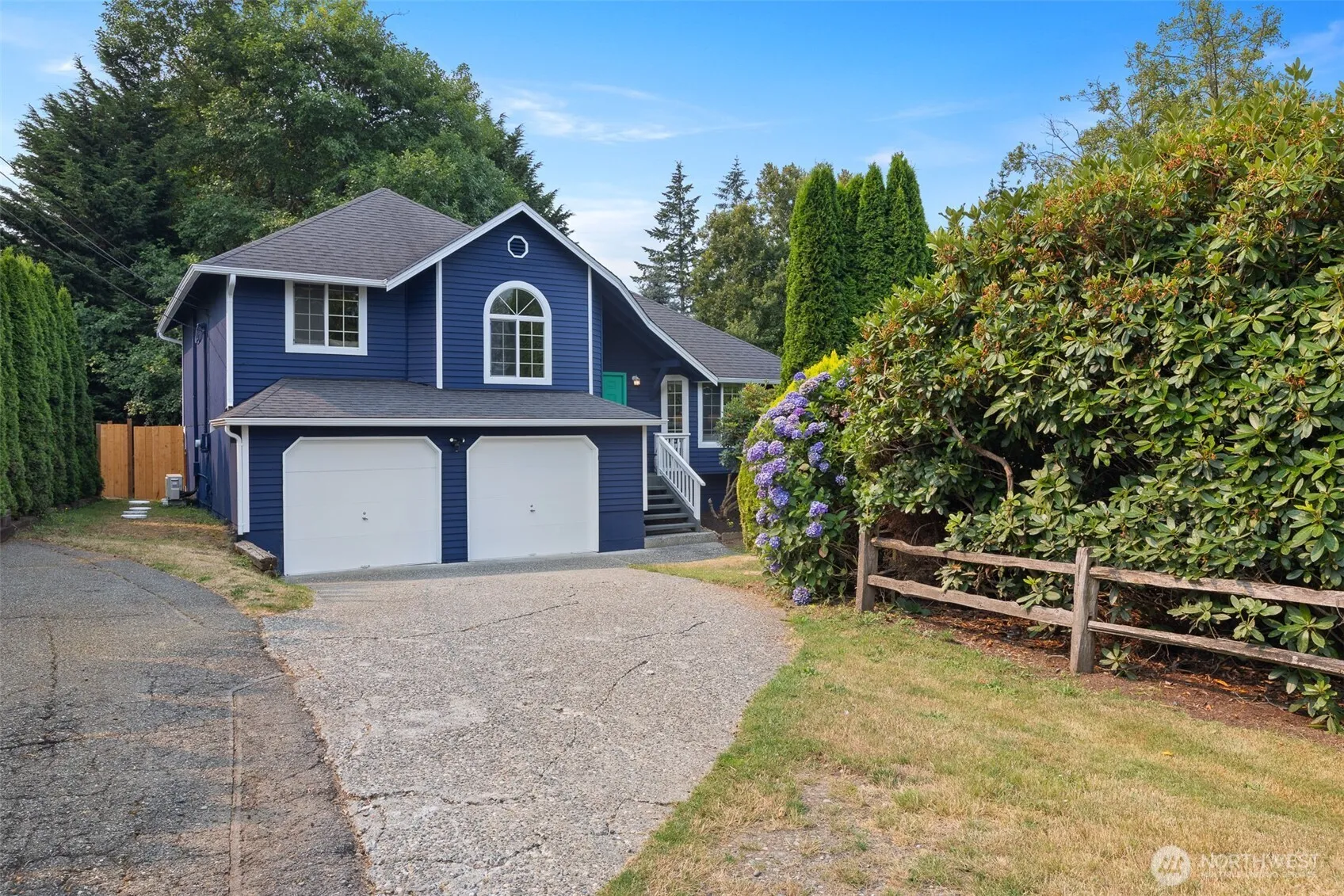 Property photo for 1602 151st Place Sw, Lynnwood photo 2