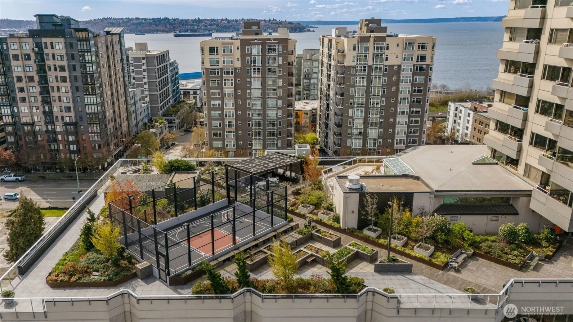 Property photo for 2821 2nd Avenue #1004, Seattle photo 3